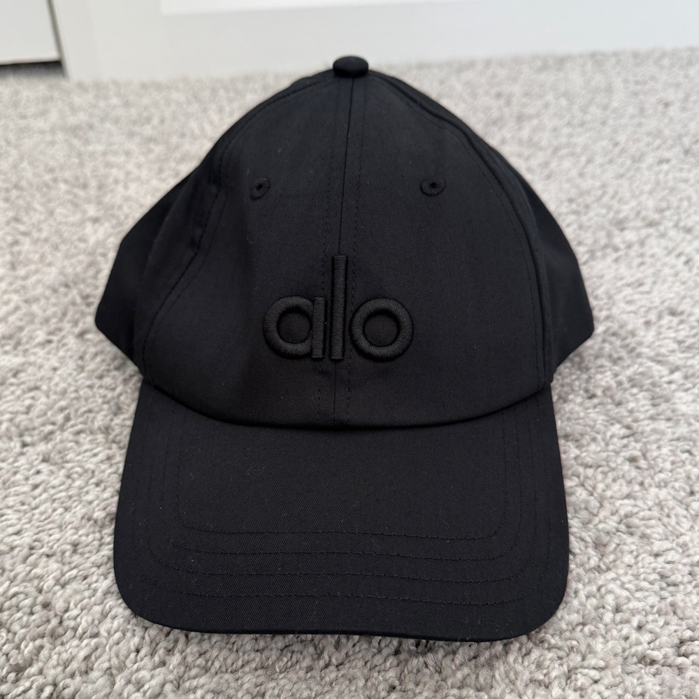 ALO BLACK BASEBALL CAP